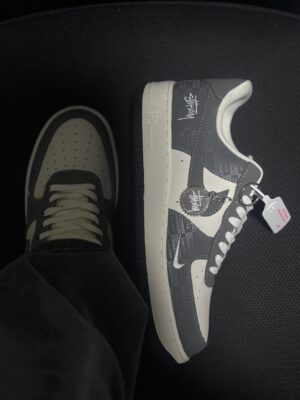 2026/03/82391.jpg Nike Air Force x Stüssy x Supreme