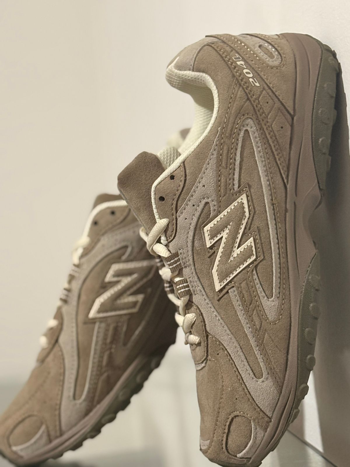 New Balance tenis 204L Mushroom/Arid Stone