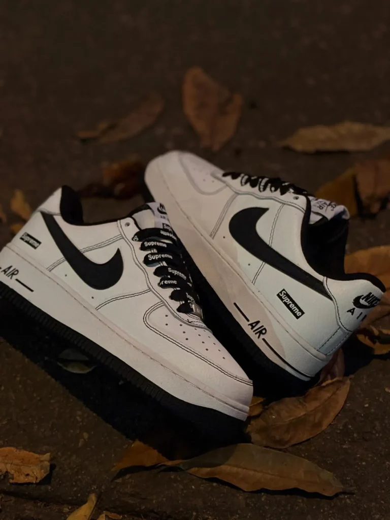 Nike Air Force 1 Low Supreme