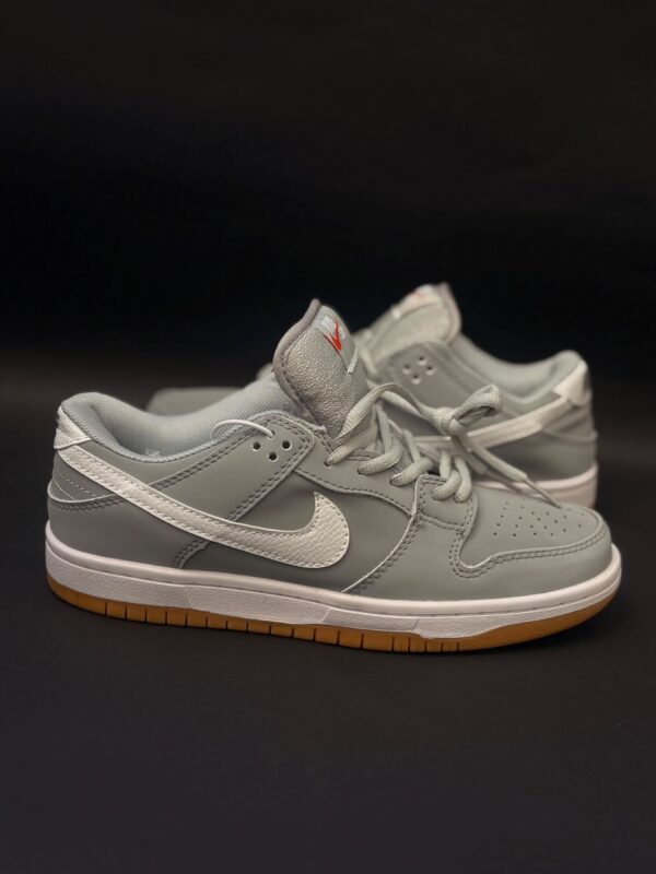 ca194ed9-7224-413c-9398-3476a1a0c423-3 Nike SB Dunk Low Pro ISO